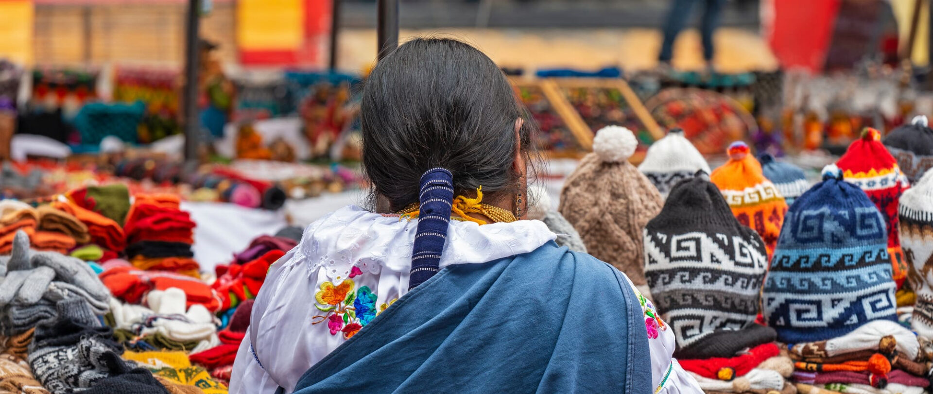 marche-artisanat-equateur